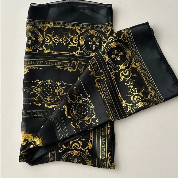 Chic Black and Gold Patterned Scarf - Picture 4 of 4